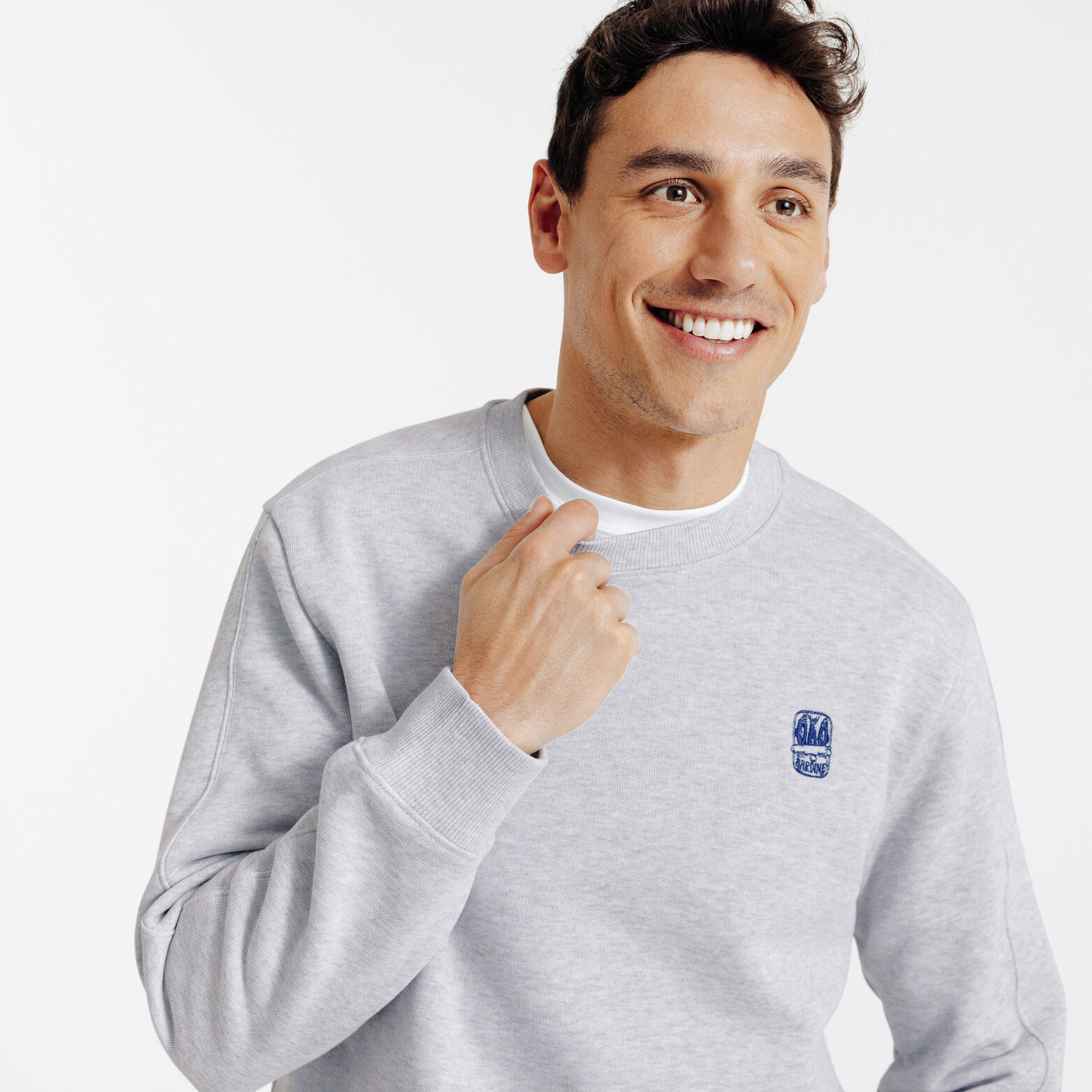 Sweat col rond chin&eacute; broderie poitrine