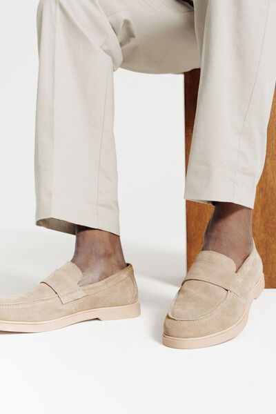 Mocassins en cuir su&egrave;de
