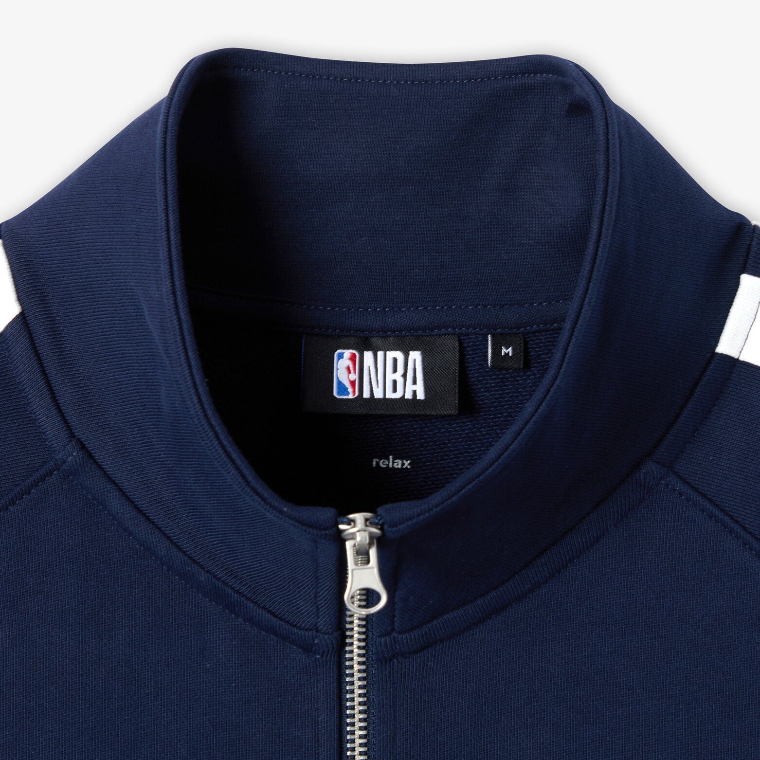 Sweat zipp&eacute; brod&eacute; New York Knicks licence NBA