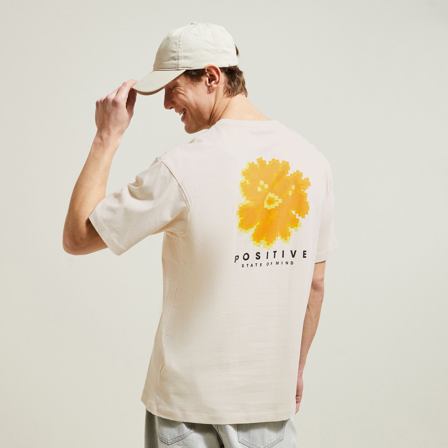 T-shirt met print op voor-en achterkant en relaxte