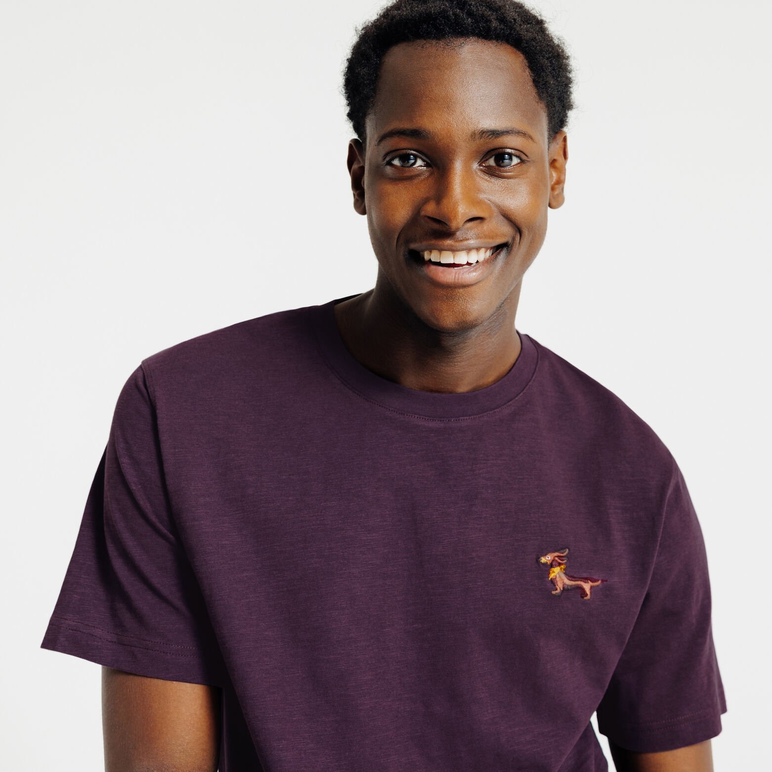 Tee shirt mati&egrave;re flamm&eacute;e broderie poitrine