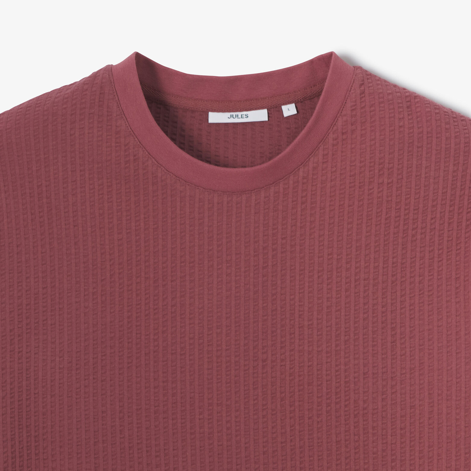 Tee shirt mati&egrave;re relief&eacute;e