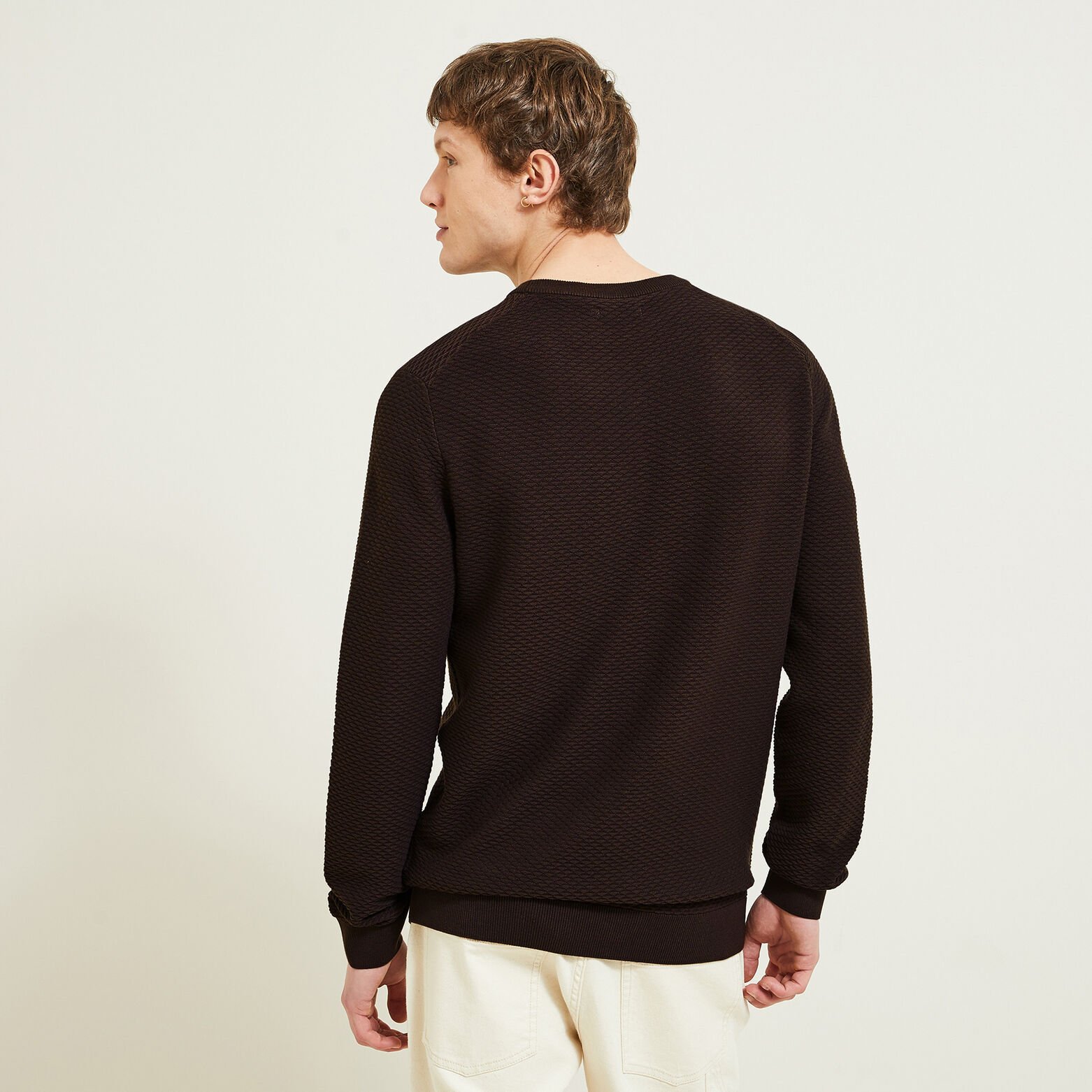 Pull col rond jeux de points fantaisie