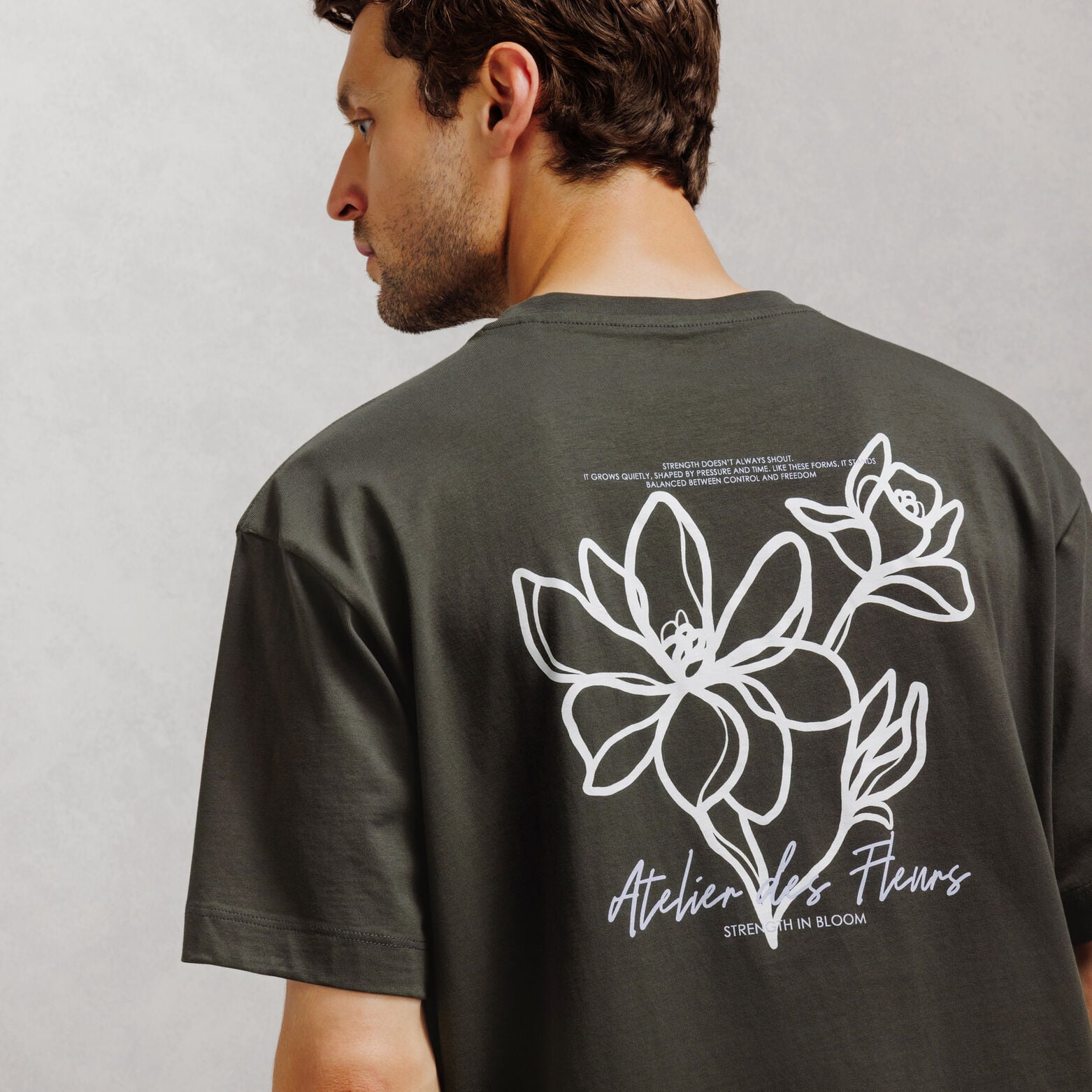 Tee shirt imprim&eacute; devant et dos fleurs
