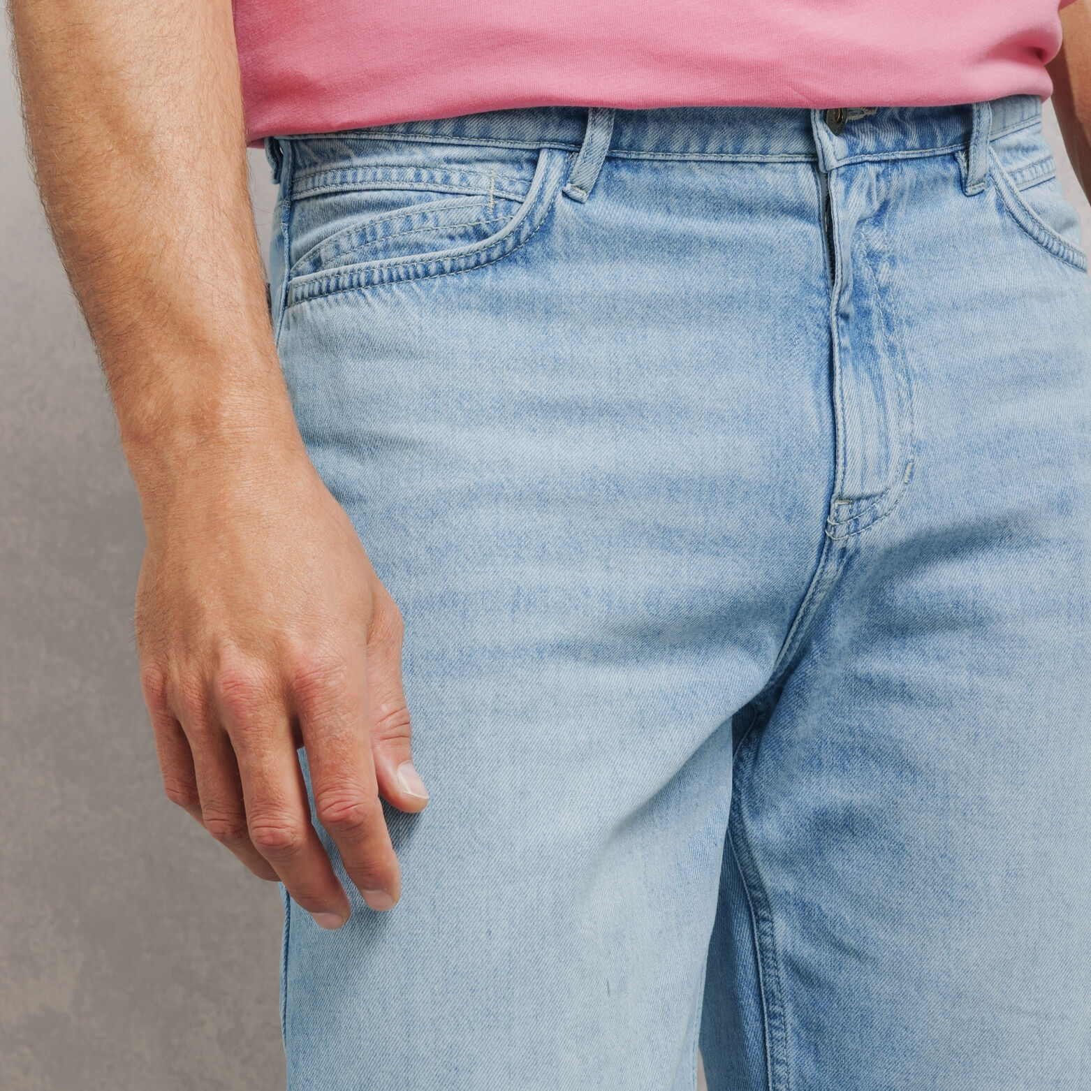 Jean tapered toile l&eacute;g&egrave;re