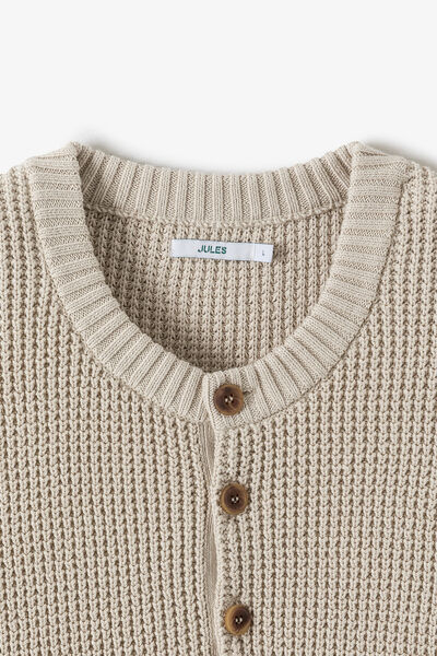 Pull col rond boutonné gaufré