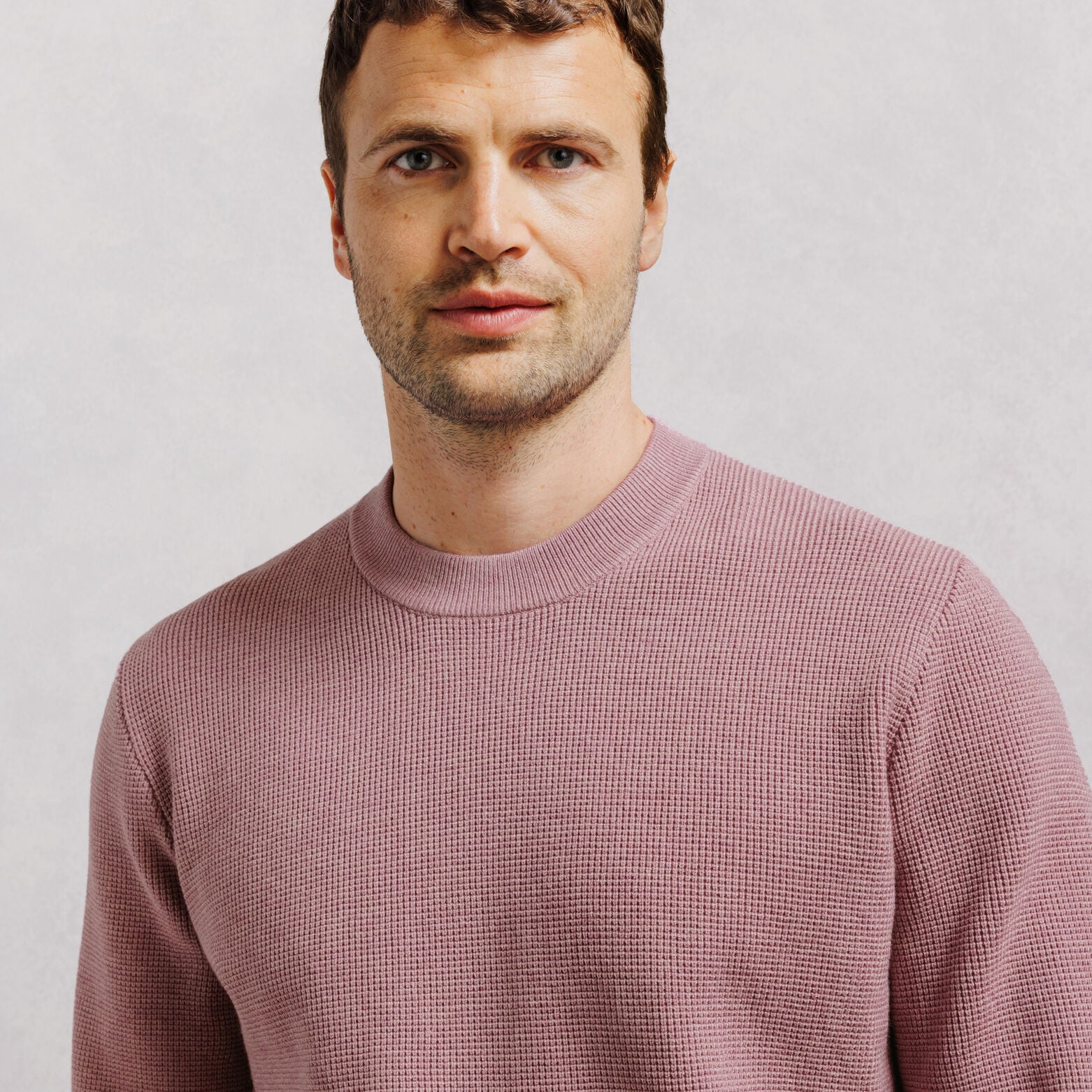 Pull col rond jeux de points fantaisie