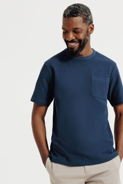 Tee shirt mati&egrave;re gaufr&eacute;e