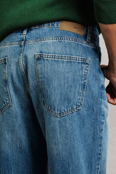 Jean loose avec abrasion d&eacute;lav&eacute; 100% coton