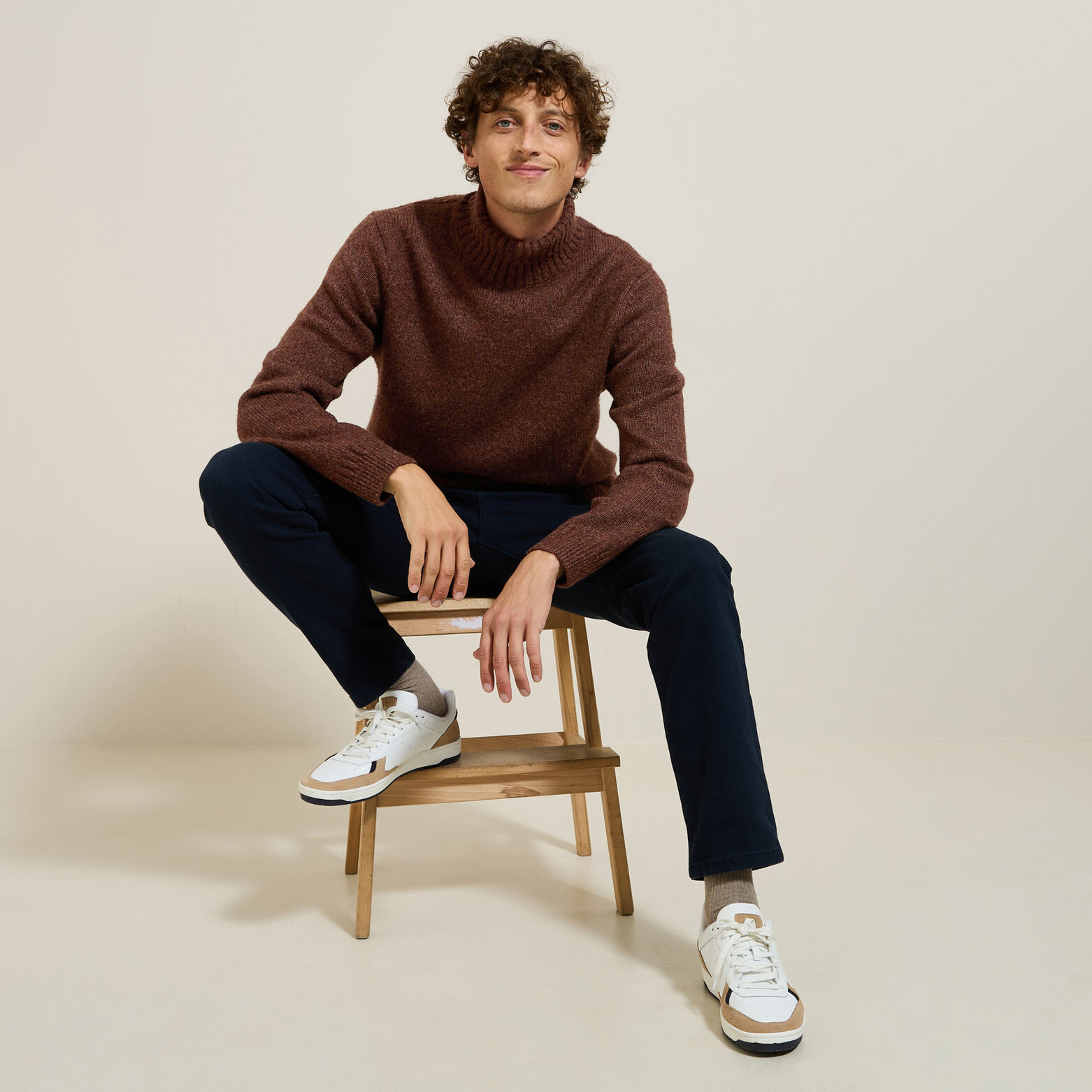 Pull col roulé doux