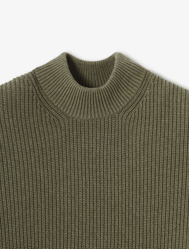 Pull col chemin&eacute;e en c&ocirc;te