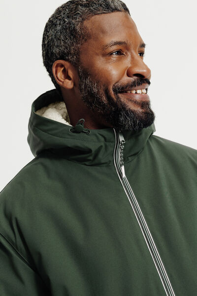 Blouson &agrave; capuche doubl&eacute; en sherpa
