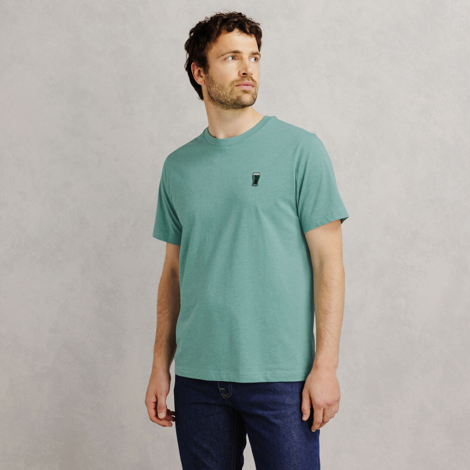 Tee shirt chin&eacute; brod&eacute;