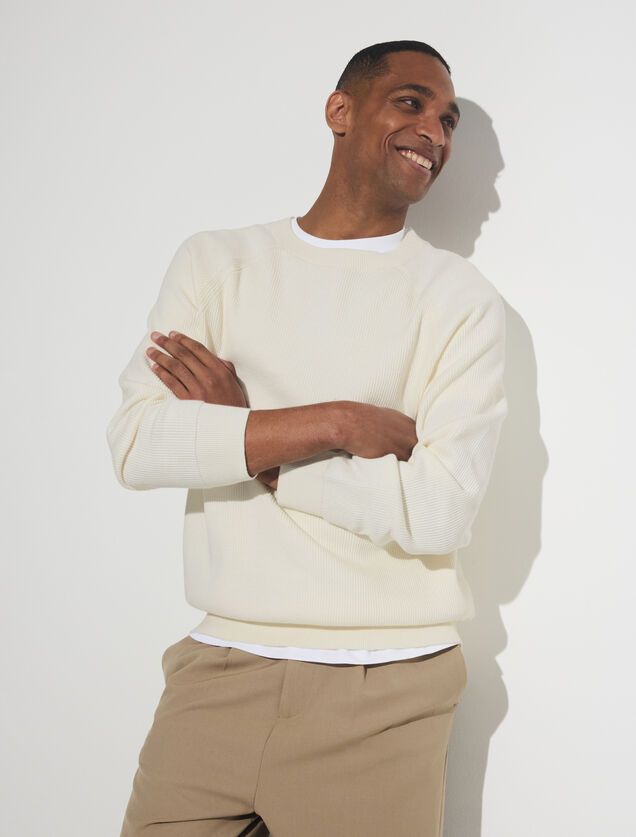 Pull col rond en cote