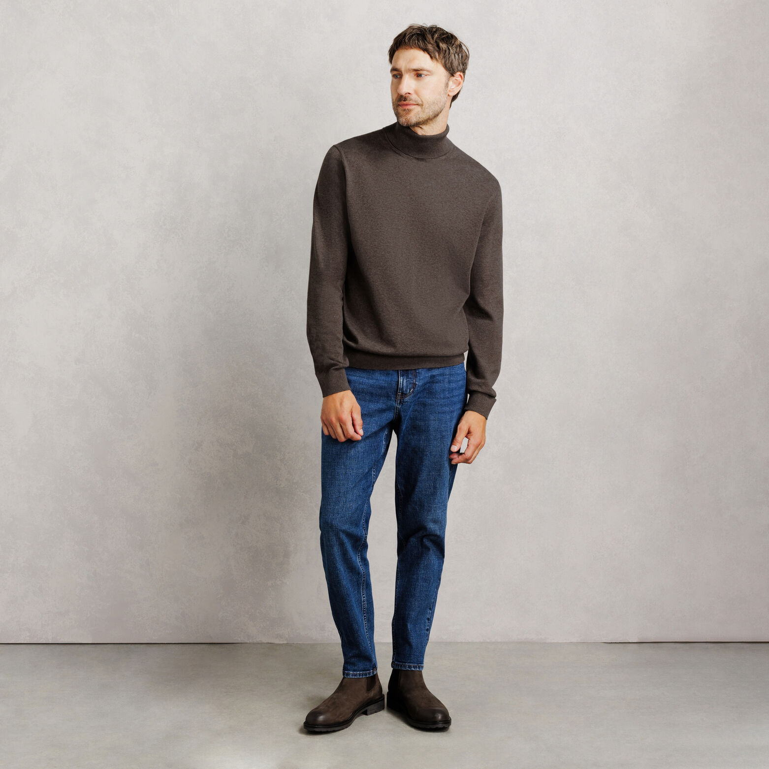 Pull col roul&eacute;