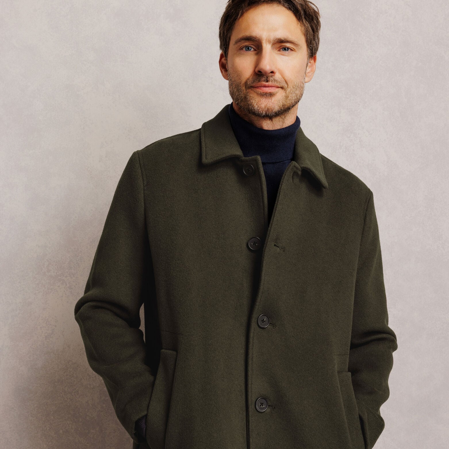 Manteau long col chemise laine majoritaire