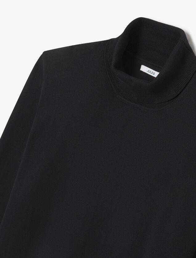 Pull col roul&eacute;