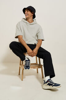 Sweat &agrave; capuche manches courtes uni