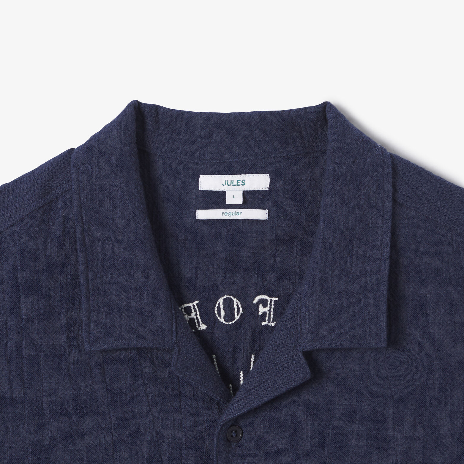 Hemdje in katoen met borduursel achteraan