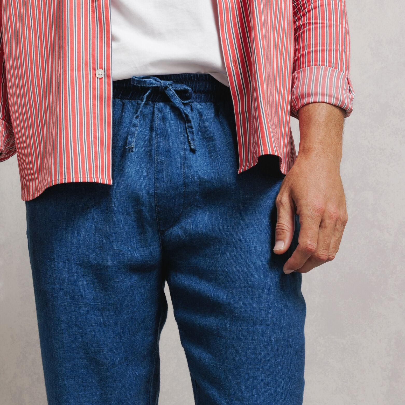 Pantalon tapered 100% lin