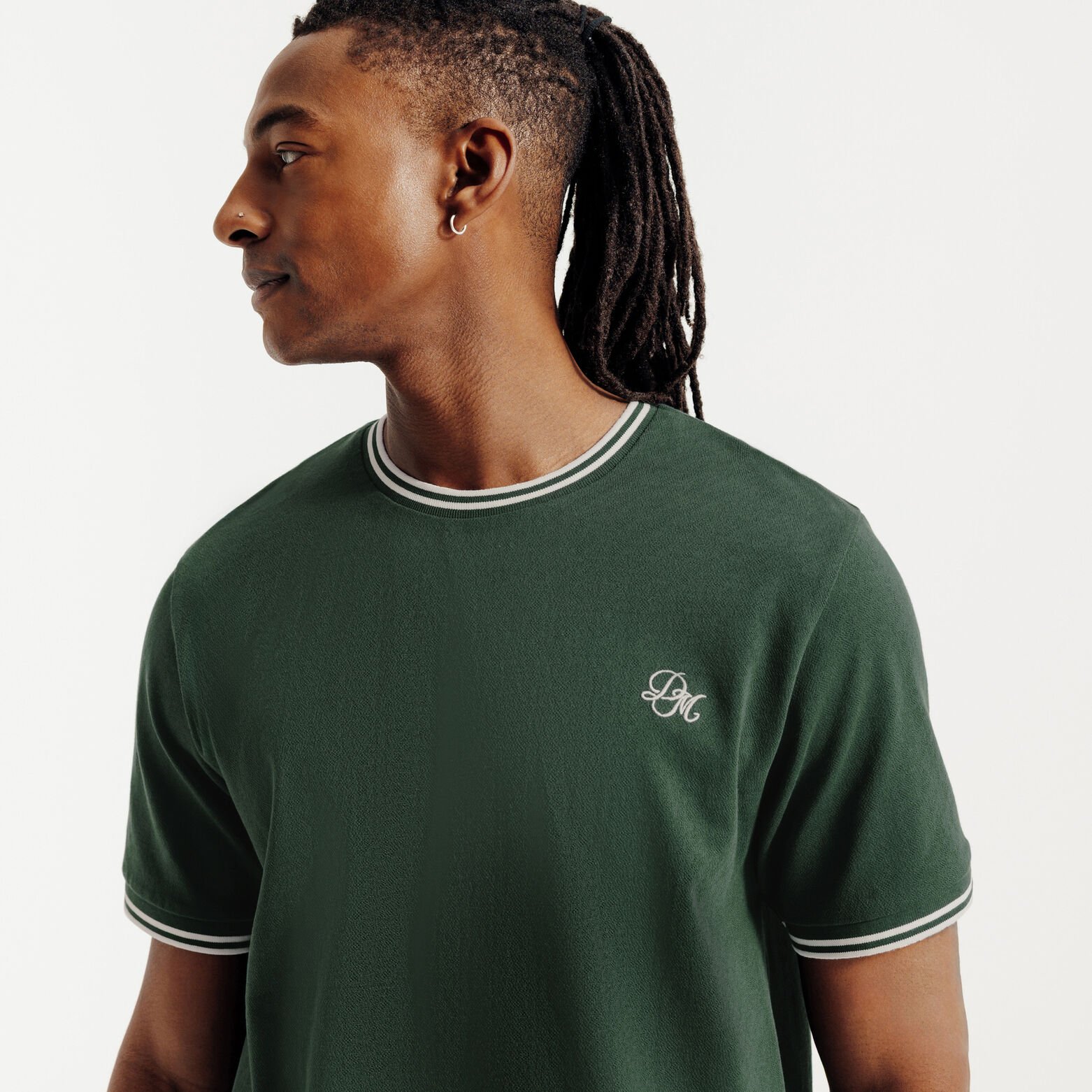 Tee shirt mati&egrave;re fantaisie contrast&eacute;