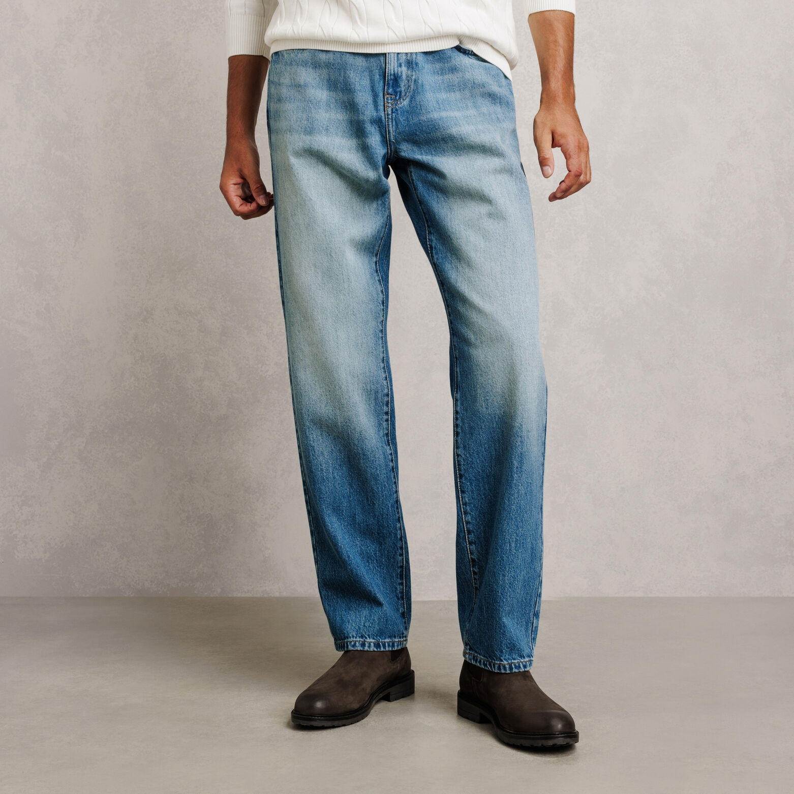 Jean loose d&eacute;lav&eacute; 100% coton