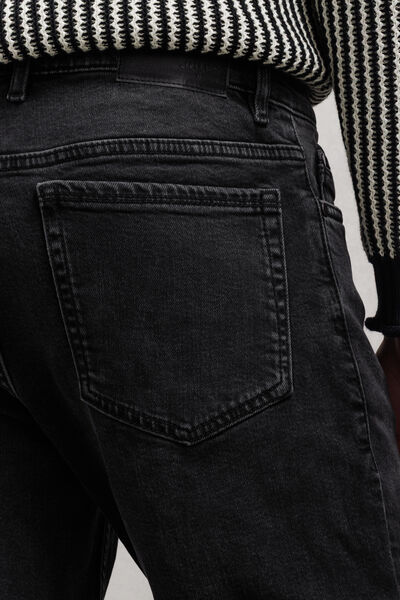 Jean straight d&eacute;lav&eacute;
