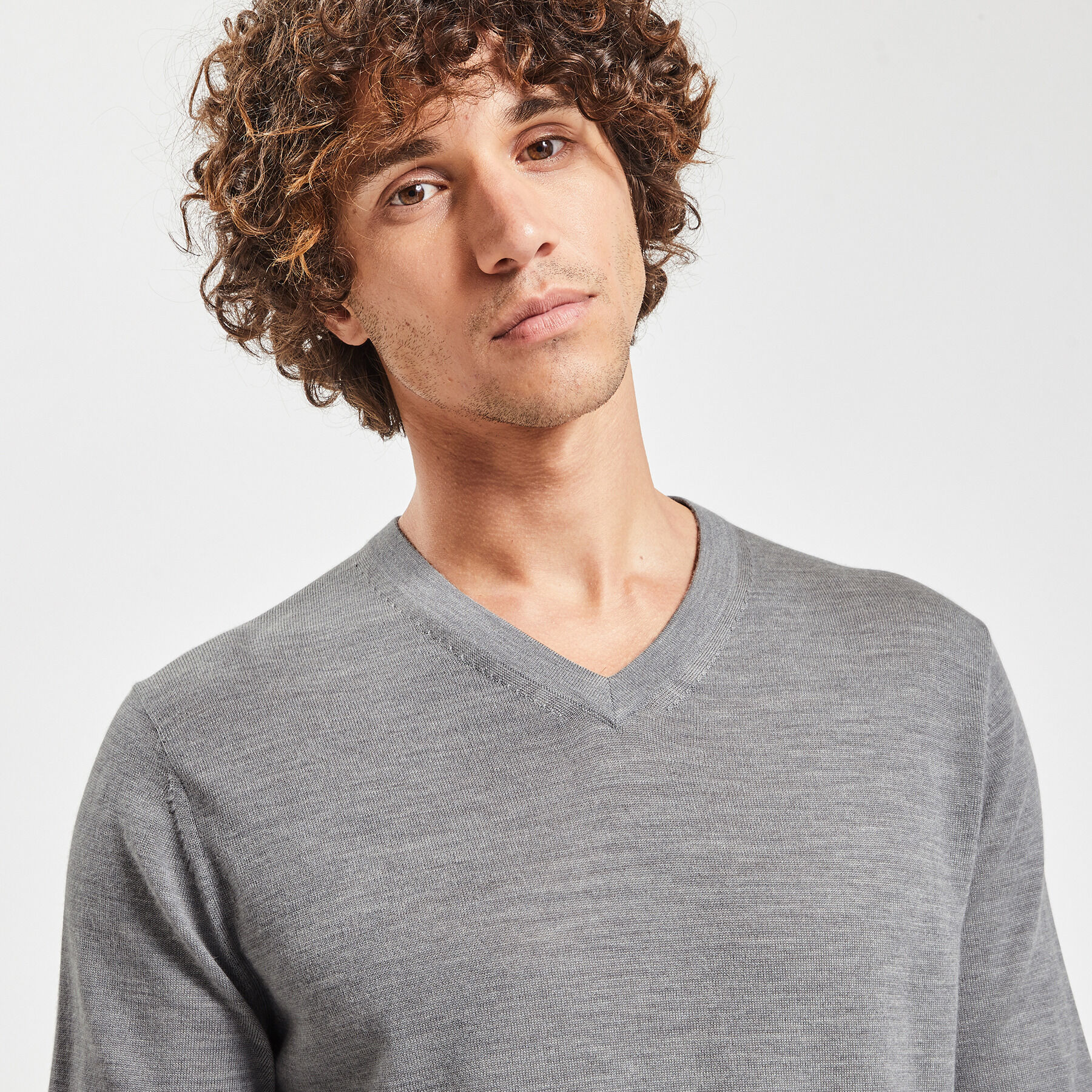 BO0637 - Boucles d'oreilles capsules Noir et plumes métal argenté BO0637 - Boucles d'oreilles capsules Noir et plumes métal argenté