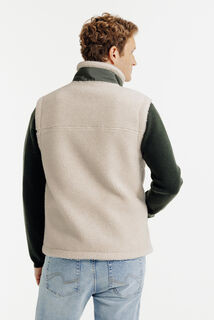 Veste sans manche en sherpa contrast&eacute;e