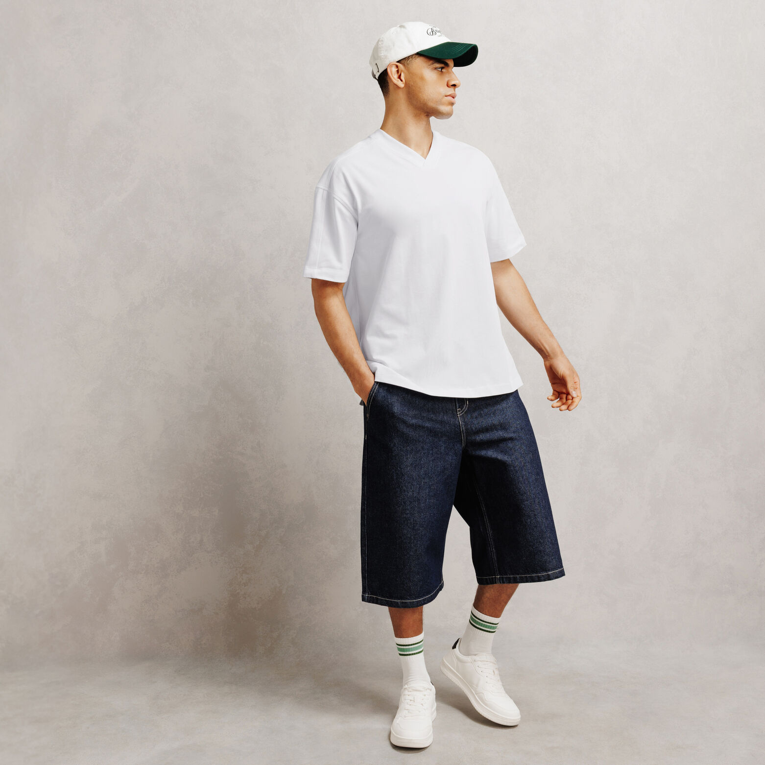 Oversized T-shirt met V-hals