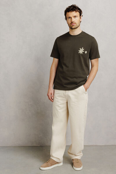 Tee shirt col rond brod&eacute; fleur poitrine