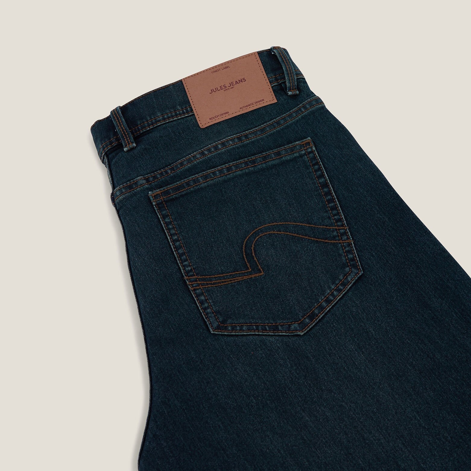 Regular jeans in gerecycled katoen en polyester, w