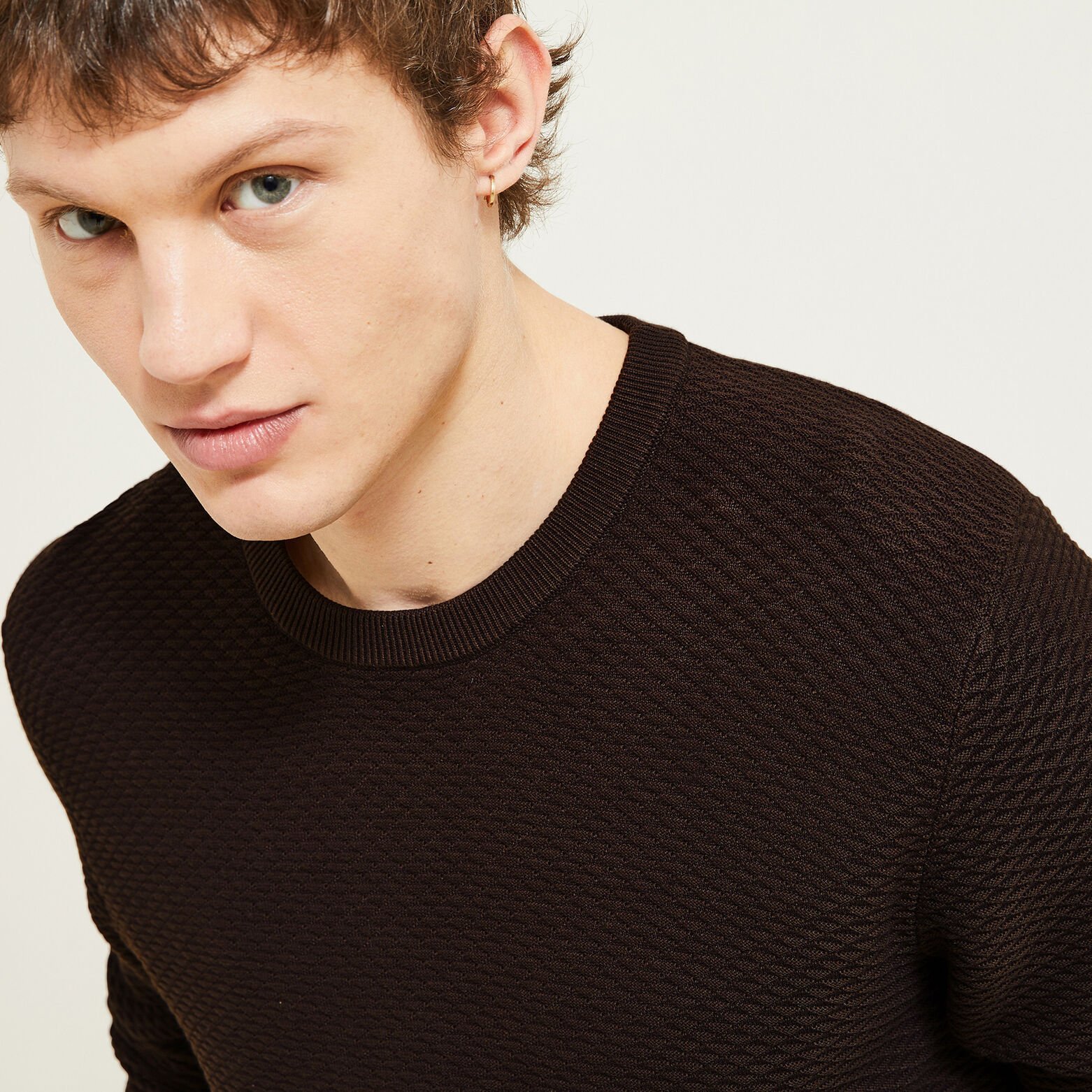 Pull col rond jeux de points fantaisie