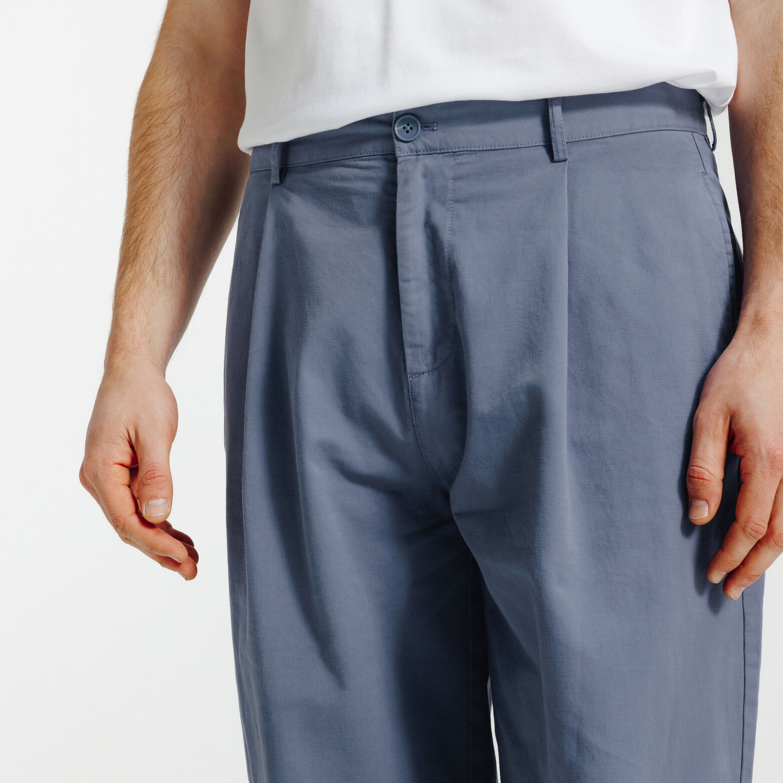 Pantalon skateur &agrave; pinces coton lin