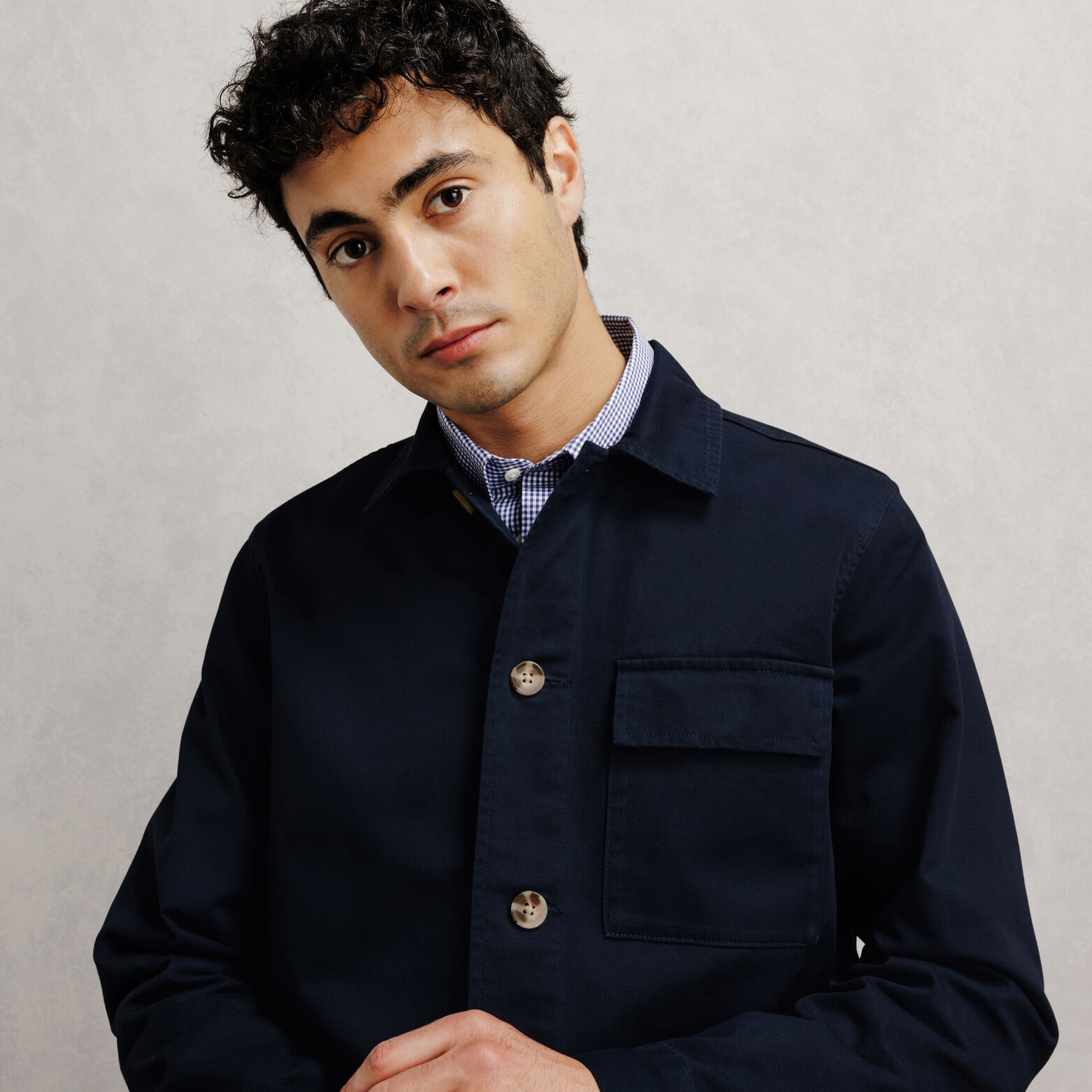 Veste col chemise boutonn&eacute;e mi-saison
