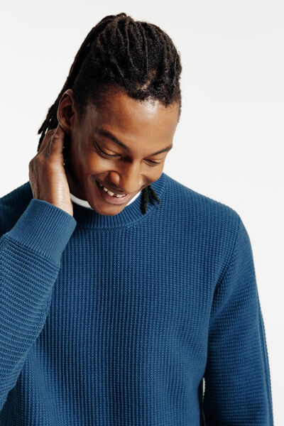 Pull col rond jeux de points fantaisie