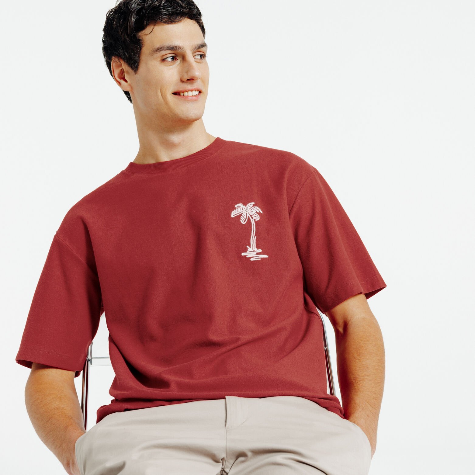 T-shirt in fantasiestof, borduursel voor- en achte