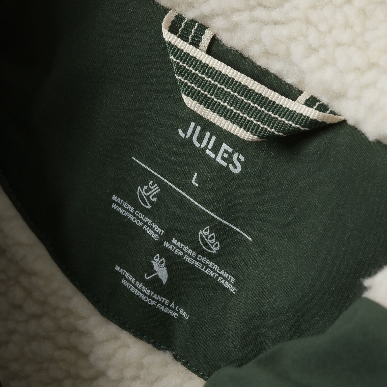 Blouson &agrave; capuche doubl&eacute; en sherpa