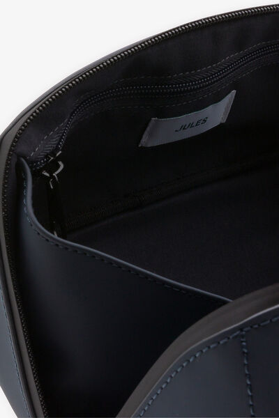 Trousse de toilette en gomme