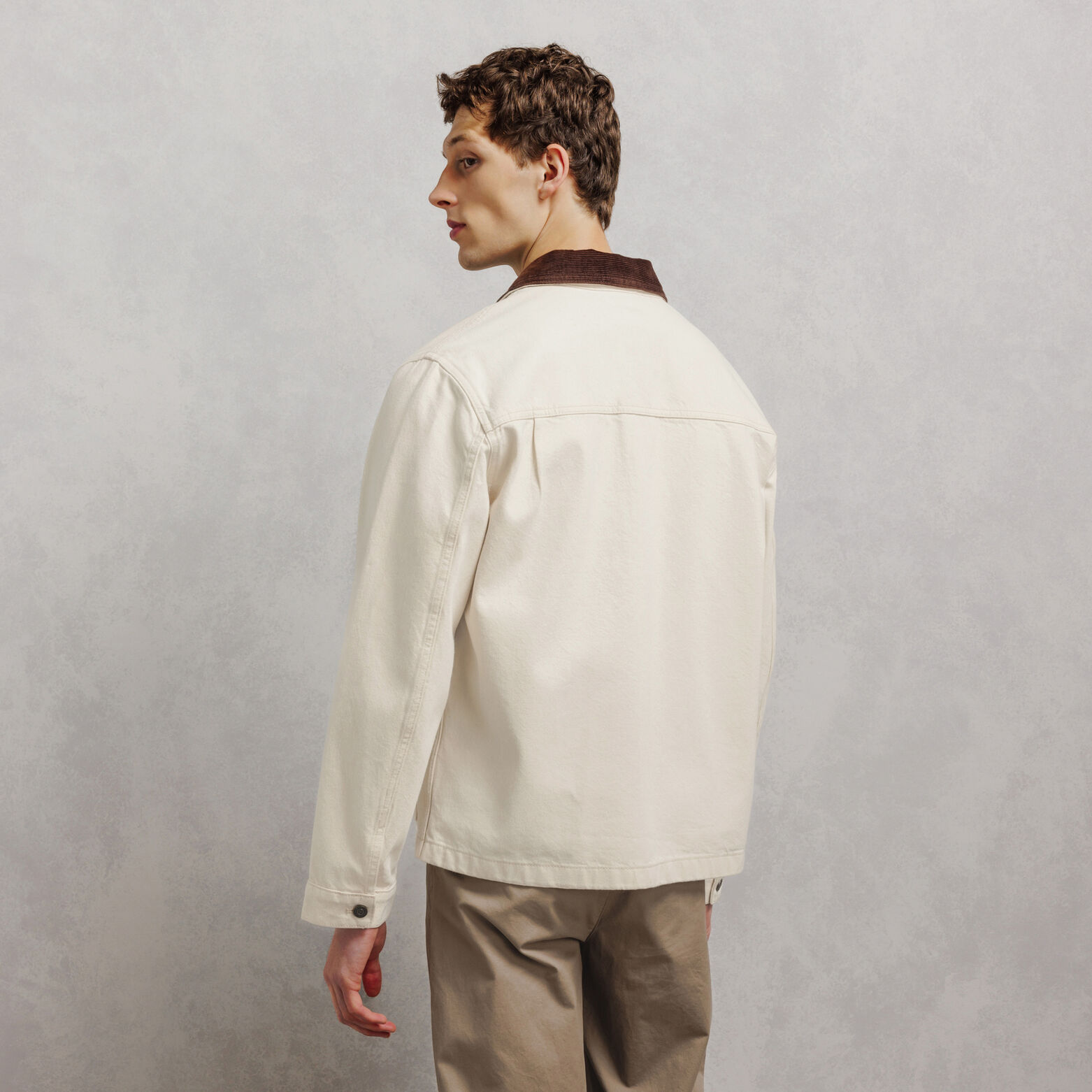 Veste en jean col chemise en velours