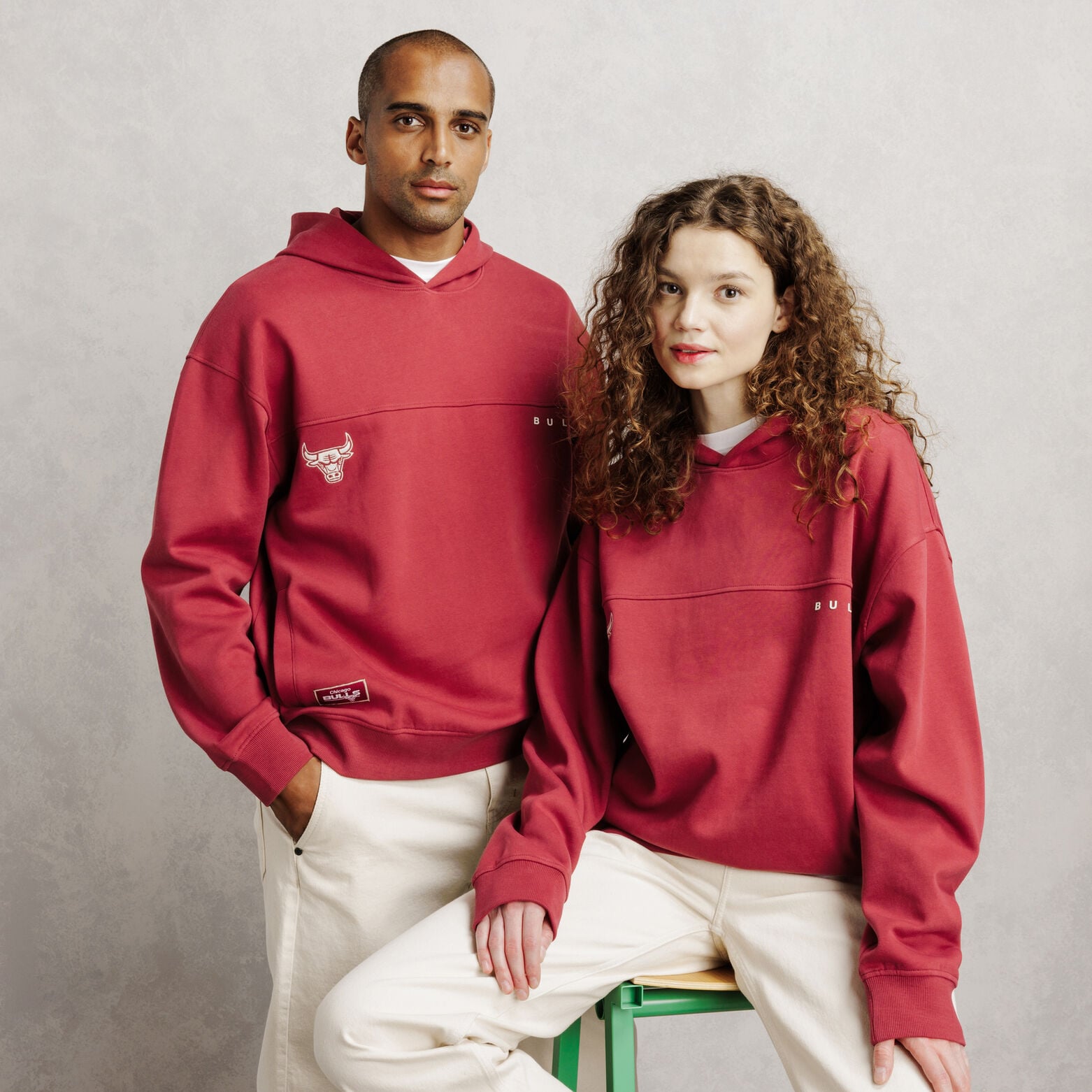 Sweat &agrave; capuche brod&eacute; Chicago Bulls licence NBA