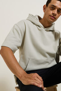 Sweat &agrave; capuche manches courtes uni