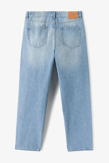 Loose fit jeans