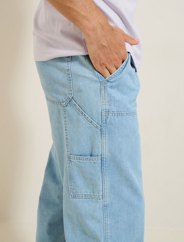 Jean &agrave; d&eacute;coupes