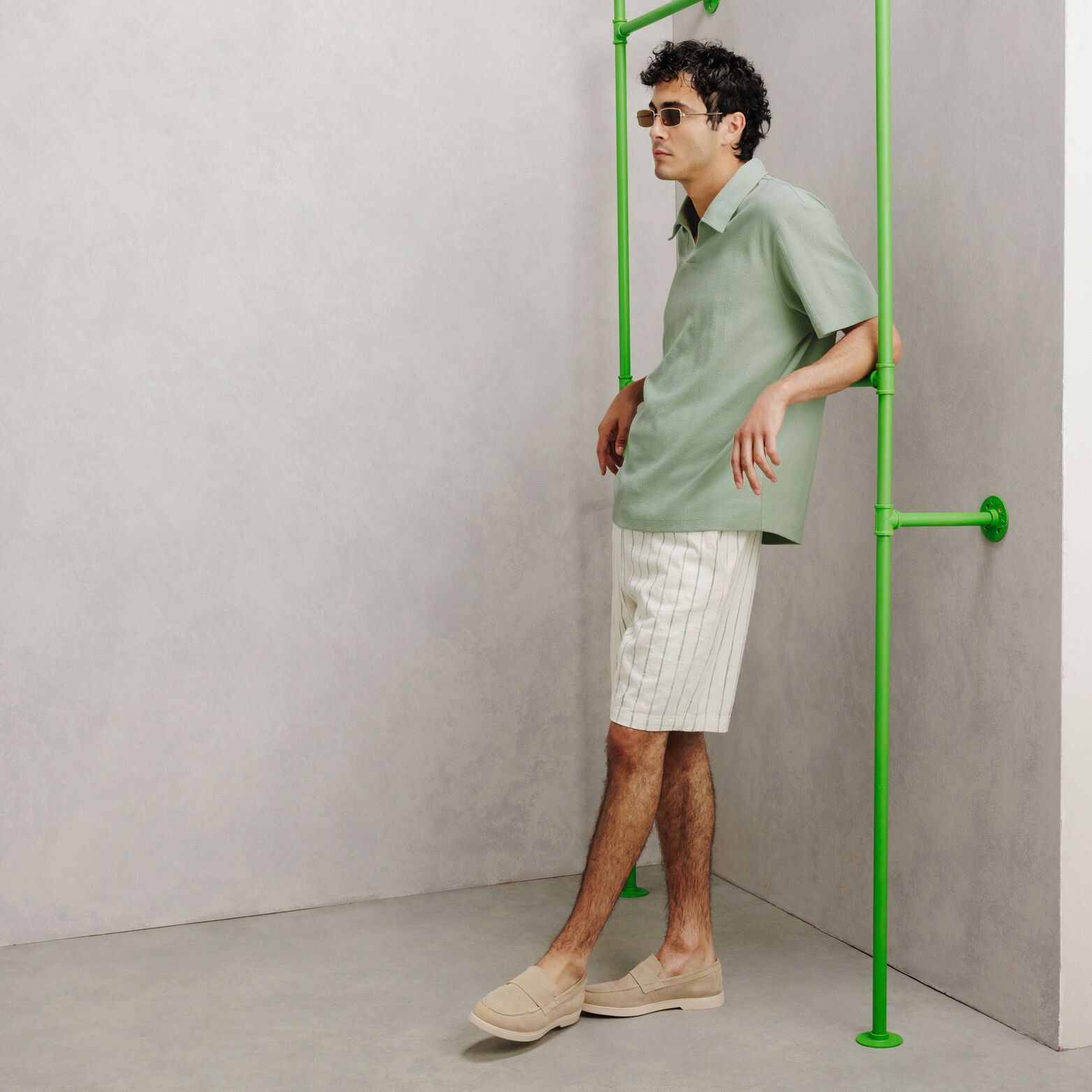 Polo manches courtes ray&eacute; textur&eacute;