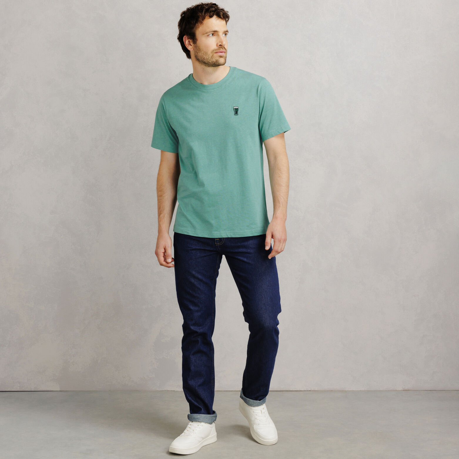Tee shirt chin&eacute; brod&eacute;