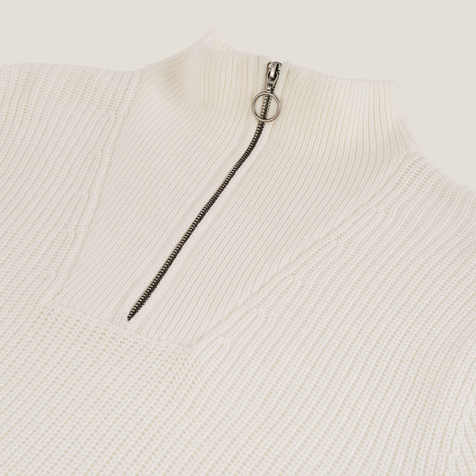 Trui met truckerskraag in ribsteek