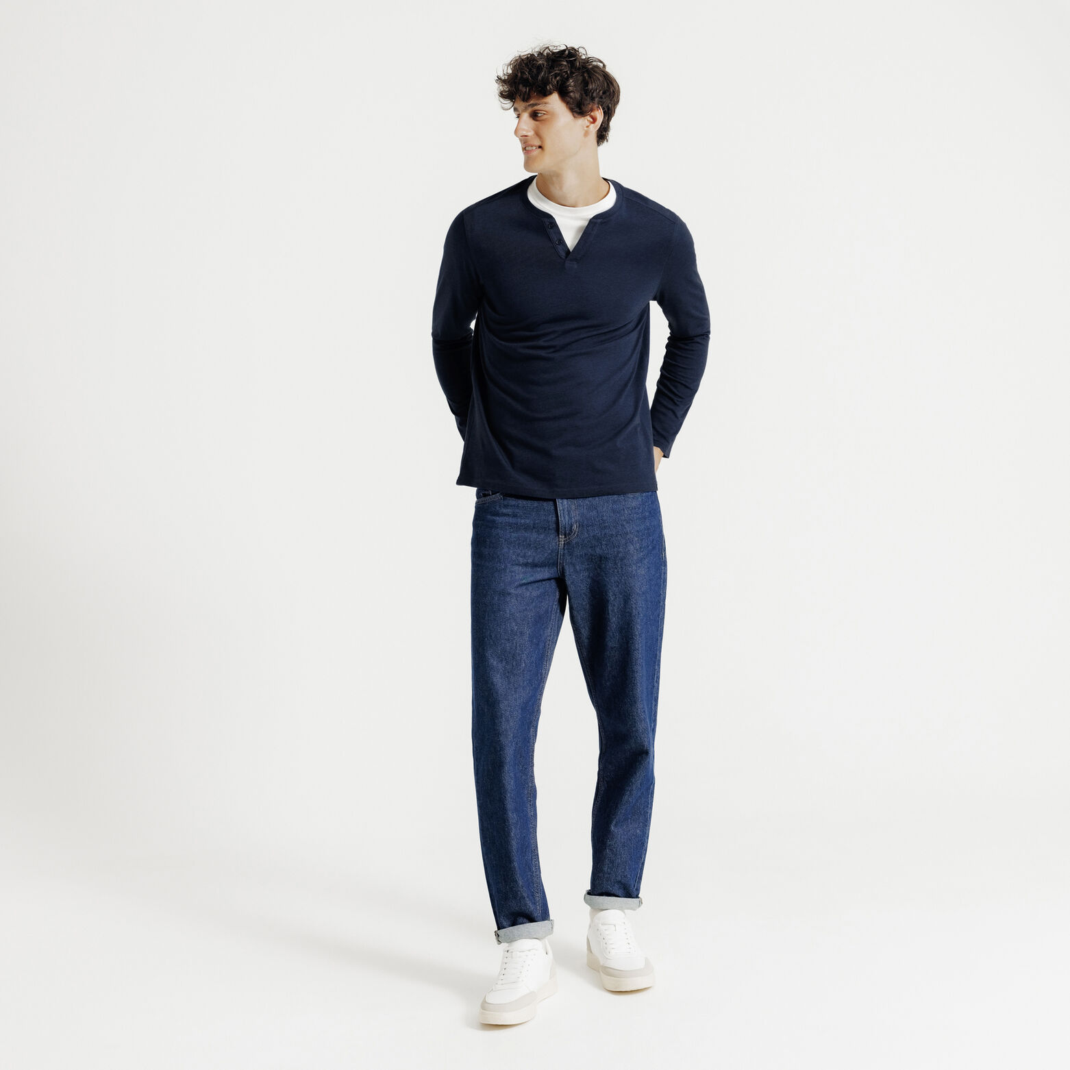 Tee shirt col tunisien manches longues