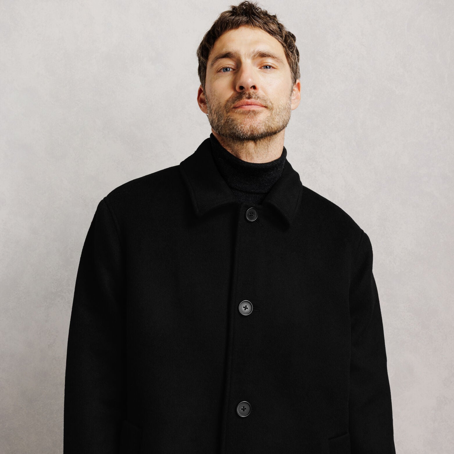 Manteau long col chemise laine majoritaire