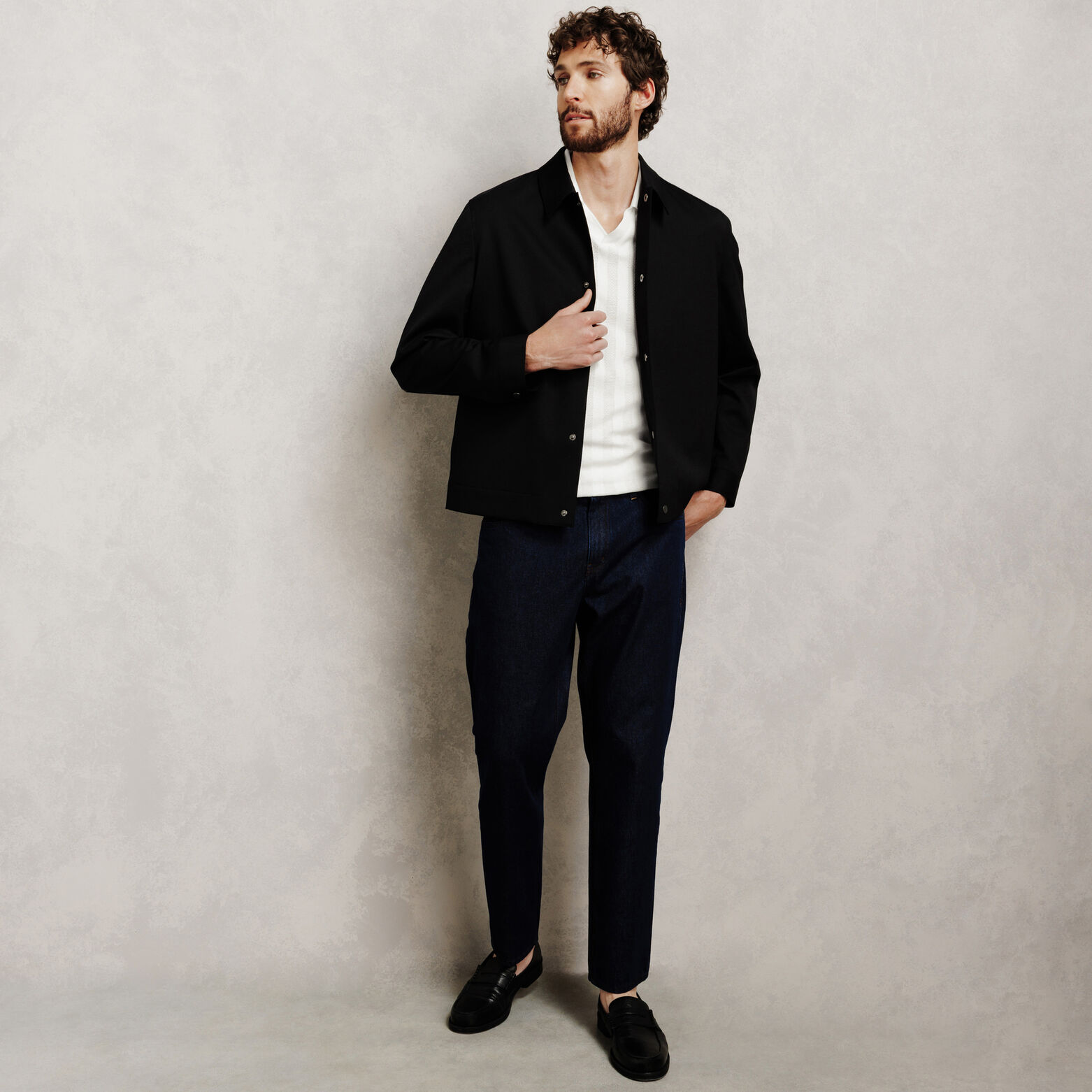 Polo manches courtes col resort textur&eacute;